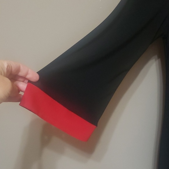 B. Moss dress, size S, black with red - Picture 2 of 4